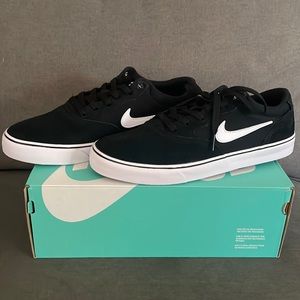Nike SB Chron 2 Shoes- Black & White 9.5